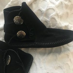 Minnetonka moccasins